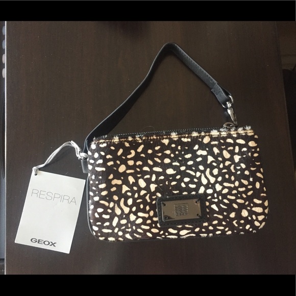 NWT GEOX b&w pochette clatch handbag - Picture 1 of 5